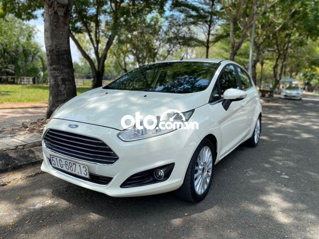 Ford Fiesta 2018 - Bán Ford Fiesta năm 2018, màu trắng, giá tốt