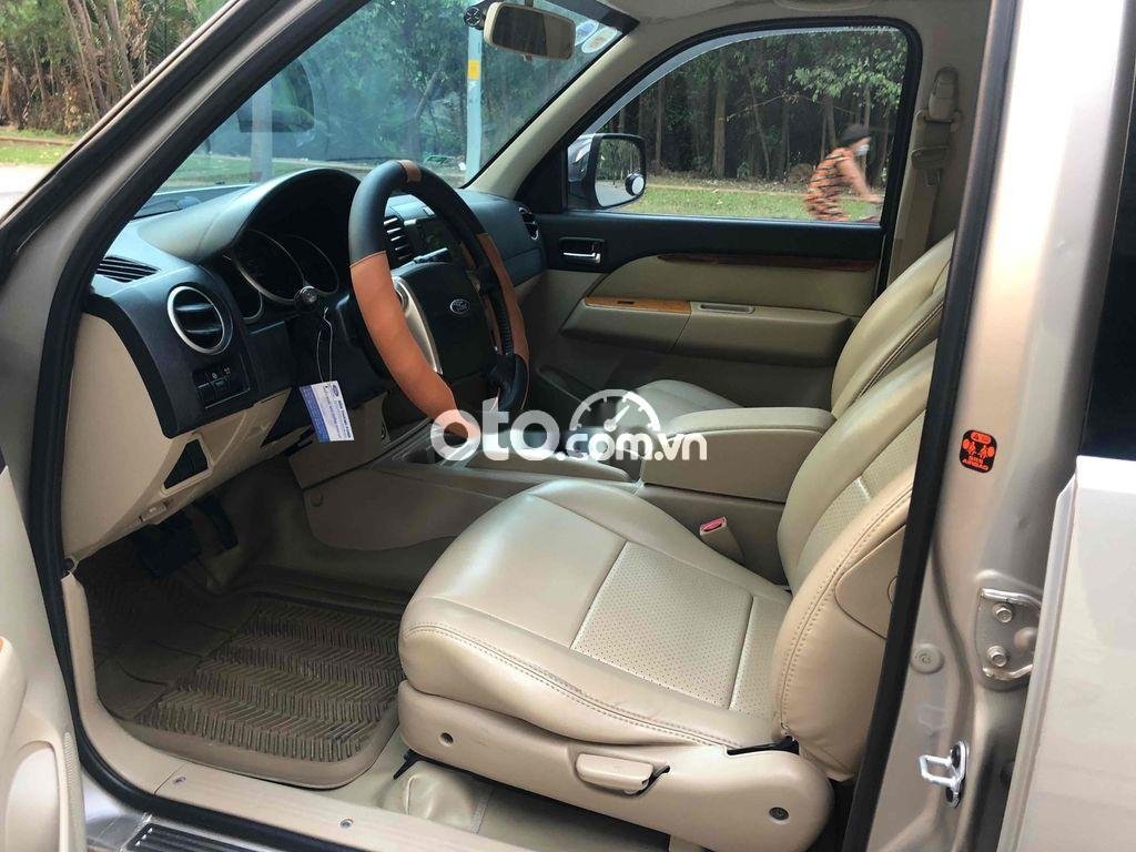 Ford Everest 2009 - Bán Ford Everest năm sản xuất 2009, màu xám còn mới