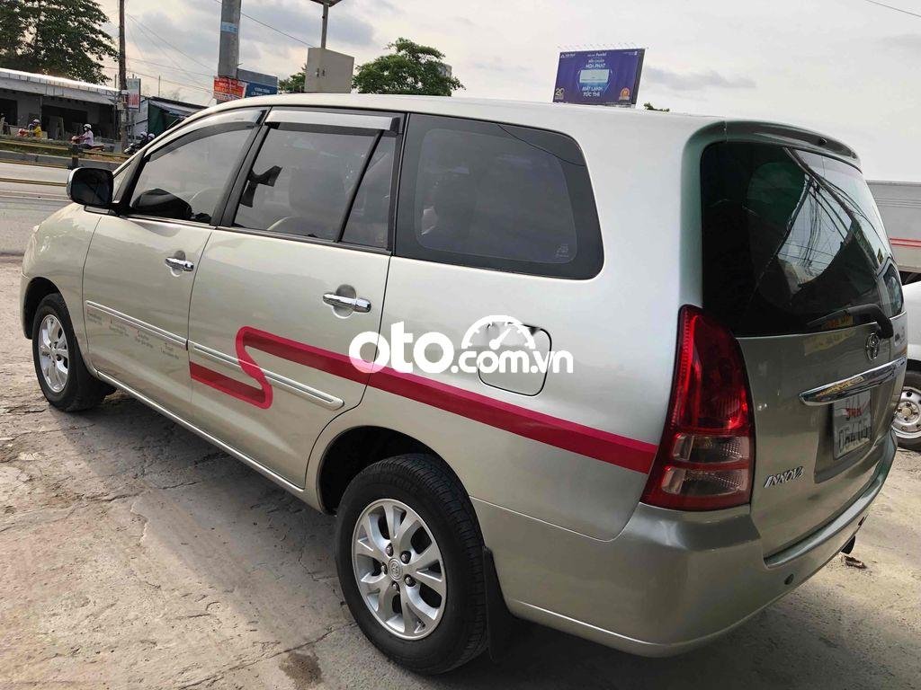 Toyota Innova 2008 - Bán Toyota Innova năm 2008, màu bạc, giá 255tr