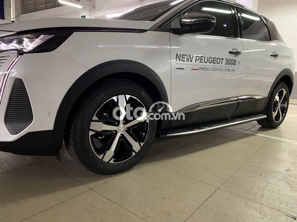 Peugeot 3008 2022 - Cần bán Peugeot 3008 sản xuất năm 2022, màu trắng, xe nhập