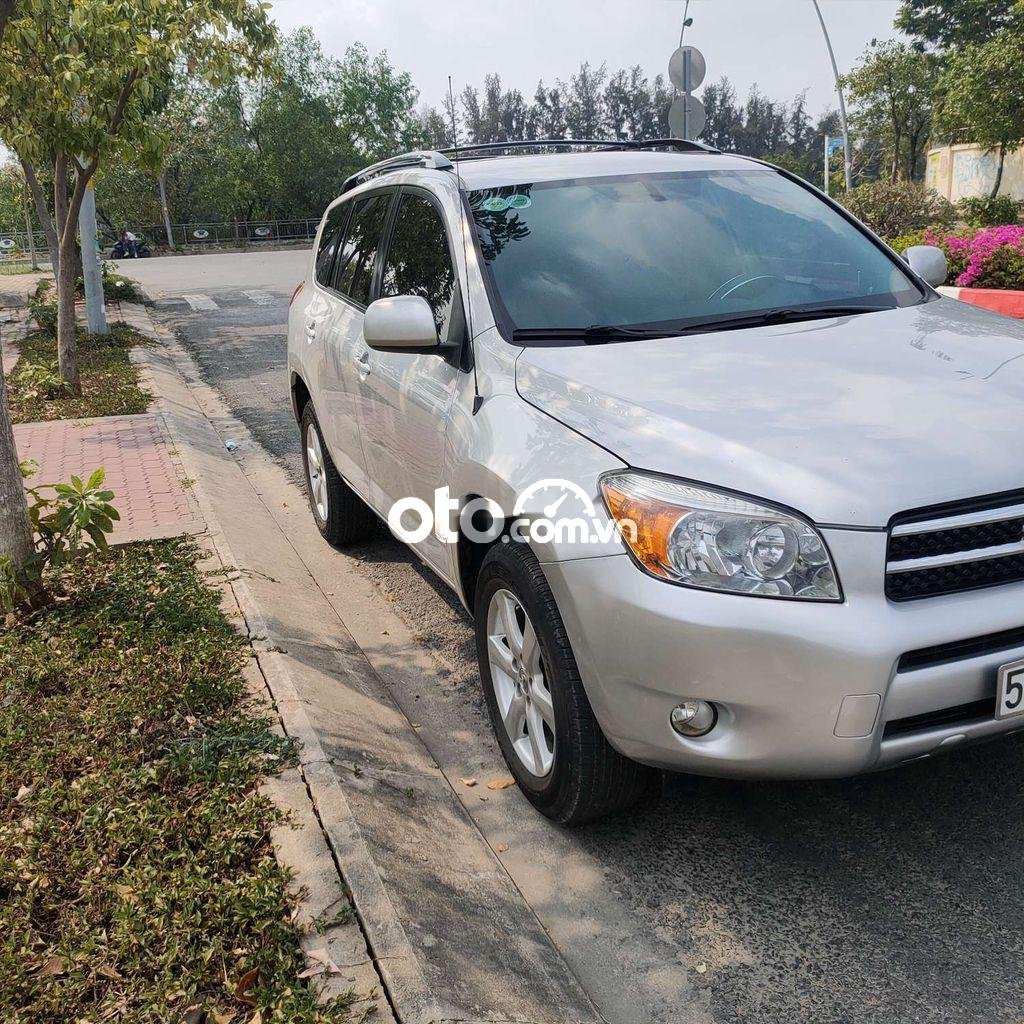 Toyota RAV4 2007 - Bán xe Toyota RAV4 năm sản xuất 2007, màu bạc, nhập khẩu còn mới