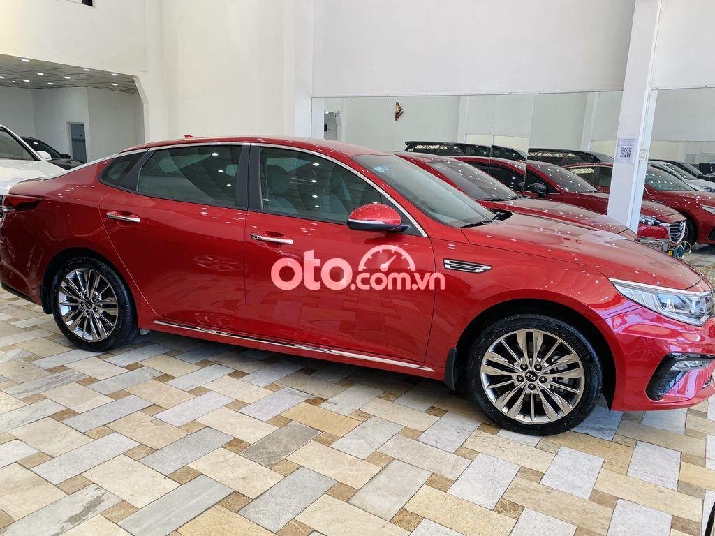 Kia Optima 2020 - Bán xe Kia Optima năm sản xuất 2020, màu đỏ giá cạnh tranh