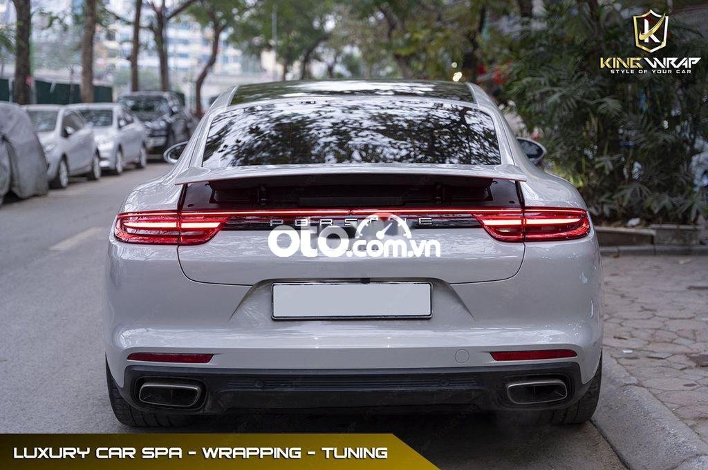 Porsche Panamera 2019 - Cần bán gấp Porsche Panamera 3.0 V6 sản xuất năm 2019, màu trắng, xe nhập chính chủ