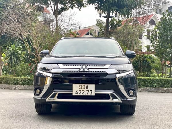 Mitsubishi Outlander 2020 - Xe Mitsubishi Outlander 2.0 Premium năm sản xuất 2020, màu đen