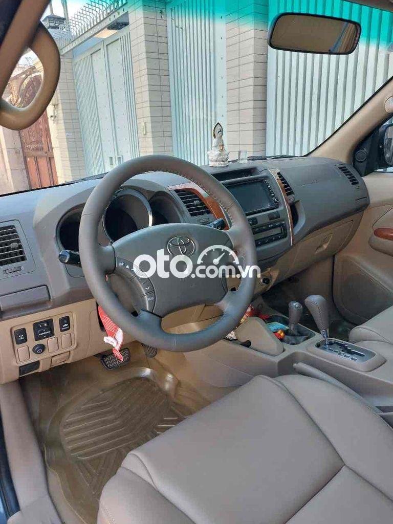 Toyota Fortuner 2009 - Bán xe Toyota Fortuner năm sản xuất 2009, màu xám