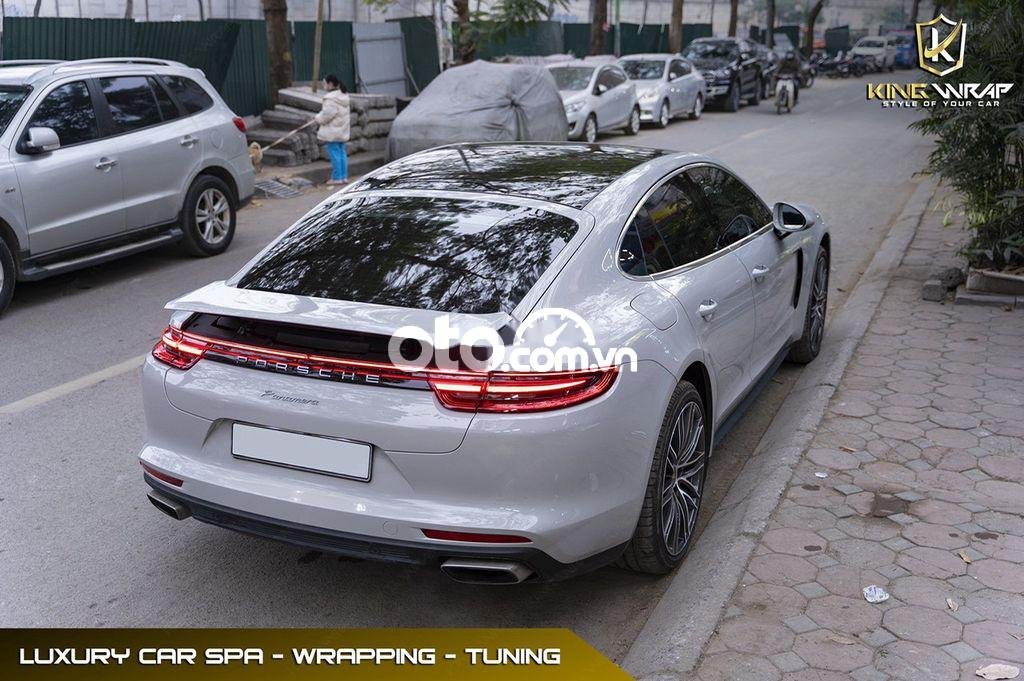 Porsche Panamera 2019 - Cần bán gấp Porsche Panamera 3.0 V6 sản xuất năm 2019, màu trắng, xe nhập chính chủ