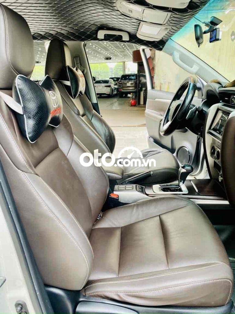 Toyota Fortuner 2019 - Bán Toyota Fortuner 2.7V năm 2019, màu trắng còn mới, giá chỉ 969 triệu