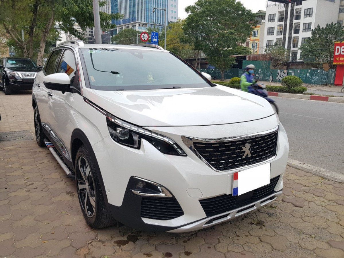 Peugeot 3008 2021 - Cần bán gấp Peugeot 3008 Allure sản xuất năm 2021, màu trắng