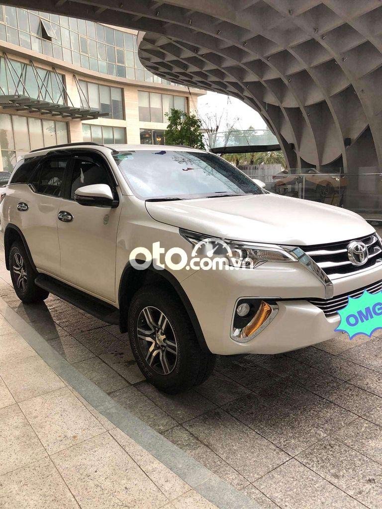 Toyota Fortuner 2019 - Bán Toyota Fortuner năm 2019, màu trắng còn mới