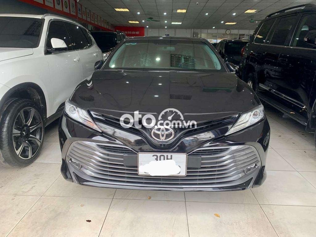 Toyota Camry 2019 - Bán Toyota Camry 2.5Q sản xuất 2019, màu đen