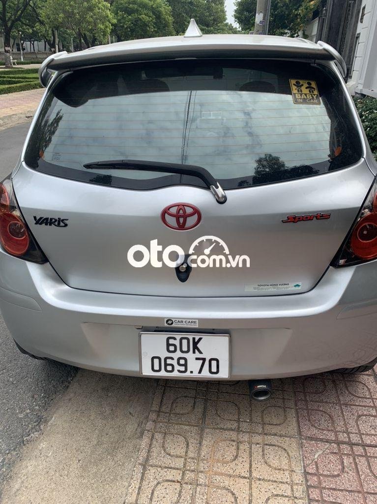 Toyota Yaris 2011 - Cần bán lại xe Toyota Yaris 1.5G sản xuất 2011 số tự động giá cạnh tranh