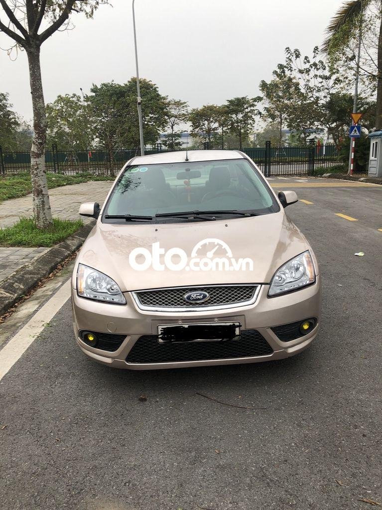 Ford Focus 2007 - Bán Ford Focus 1.6L năm sản xuất 2007 xe gia đình, 136 triệu