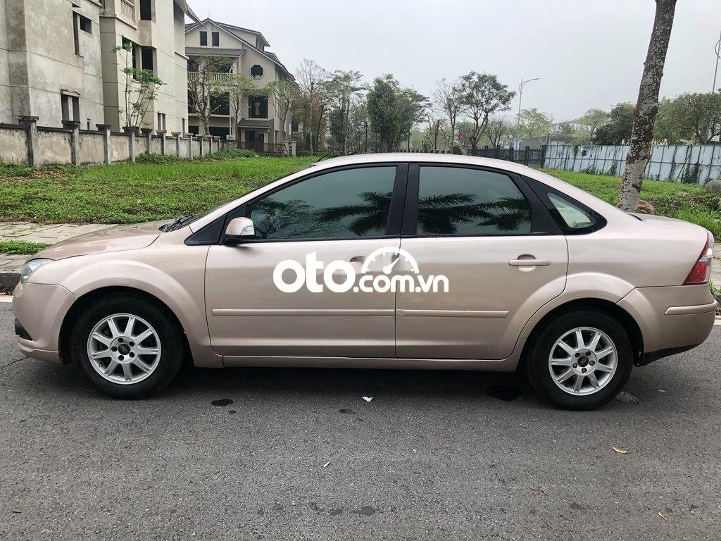 Ford Focus 2007 - Bán Ford Focus 1.6L năm sản xuất 2007 xe gia đình, 136 triệu