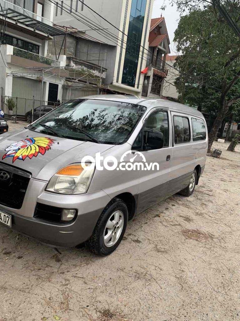 Hyundai Starex 2004 - Cần bán xe Hyundai Starex sản xuất 2004, nhập khẩu nguyên chiếc