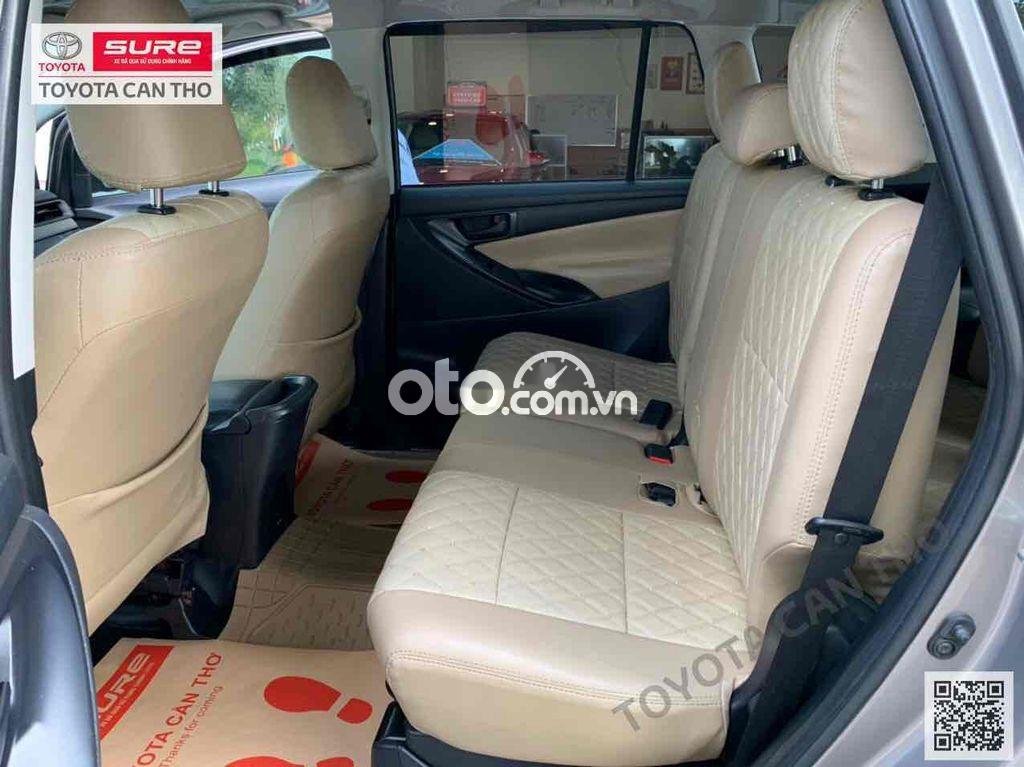 Toyota Innova 2019 - Cần bán xe Toyota Innova 2.0E sản xuất năm 2019, màu xám, giá tốt