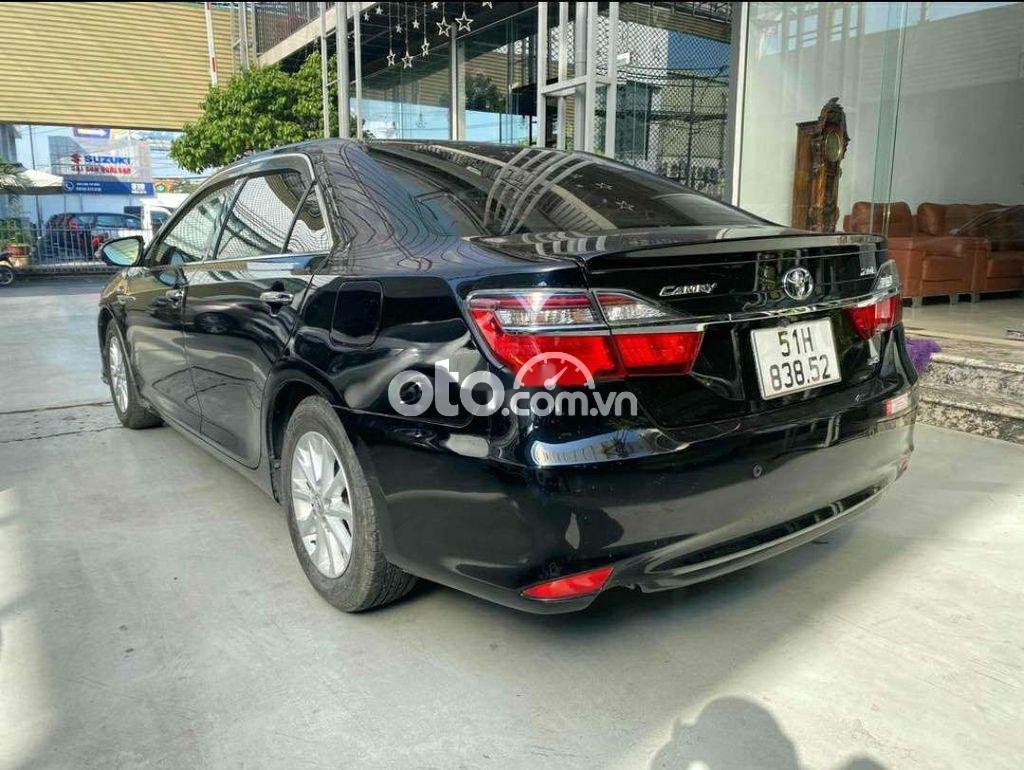 Toyota Camry 2015 - Bán Toyota Camry 2.0E năm 2015