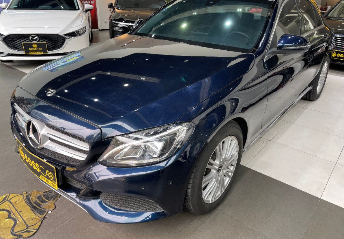 Mercedes-Benz C200 2017 - Bán Mercedes C200 2.0AT sản xuất năm 2017, màu xanh lam