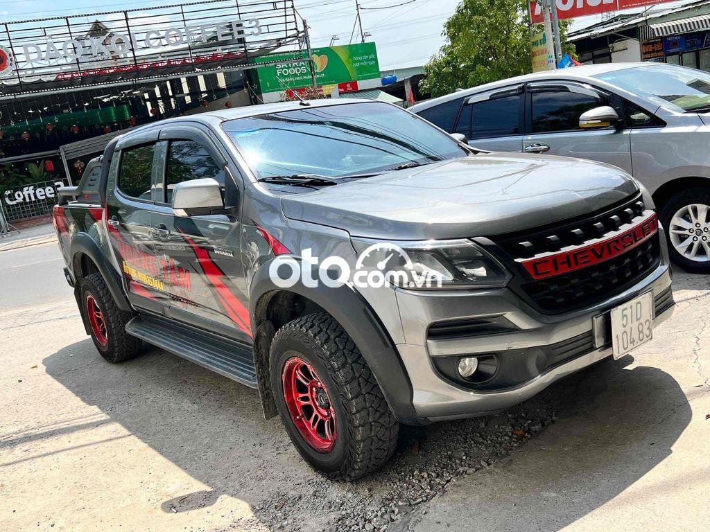 Chevrolet Colorado 2017 - Bán Chevrolet Colorado LT 2.5MT 4x2 sản xuất 2017, màu bạc, xe nhập