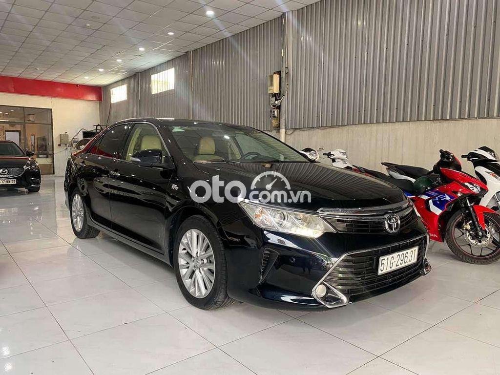 Toyota Camry 2017 - Bán Toyota Camry 2.5G sản xuất năm 2017, màu đen giá cạnh tranh