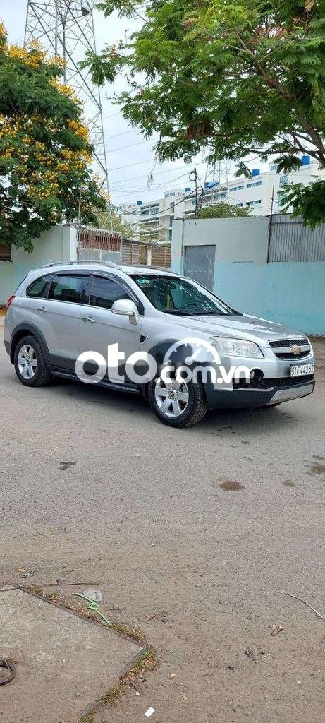 Chevrolet Captiva 2008 - Cần bán Chevrolet Captiva LTZ 2.0 sản xuất năm 2008, màu bạc số tự động