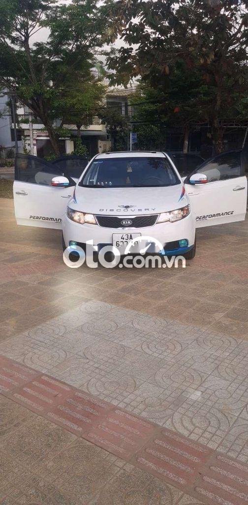 Kia Forte 2010 - Cần bán gấp Kia Forte 1.6MT sản xuất năm 2010, màu trắng