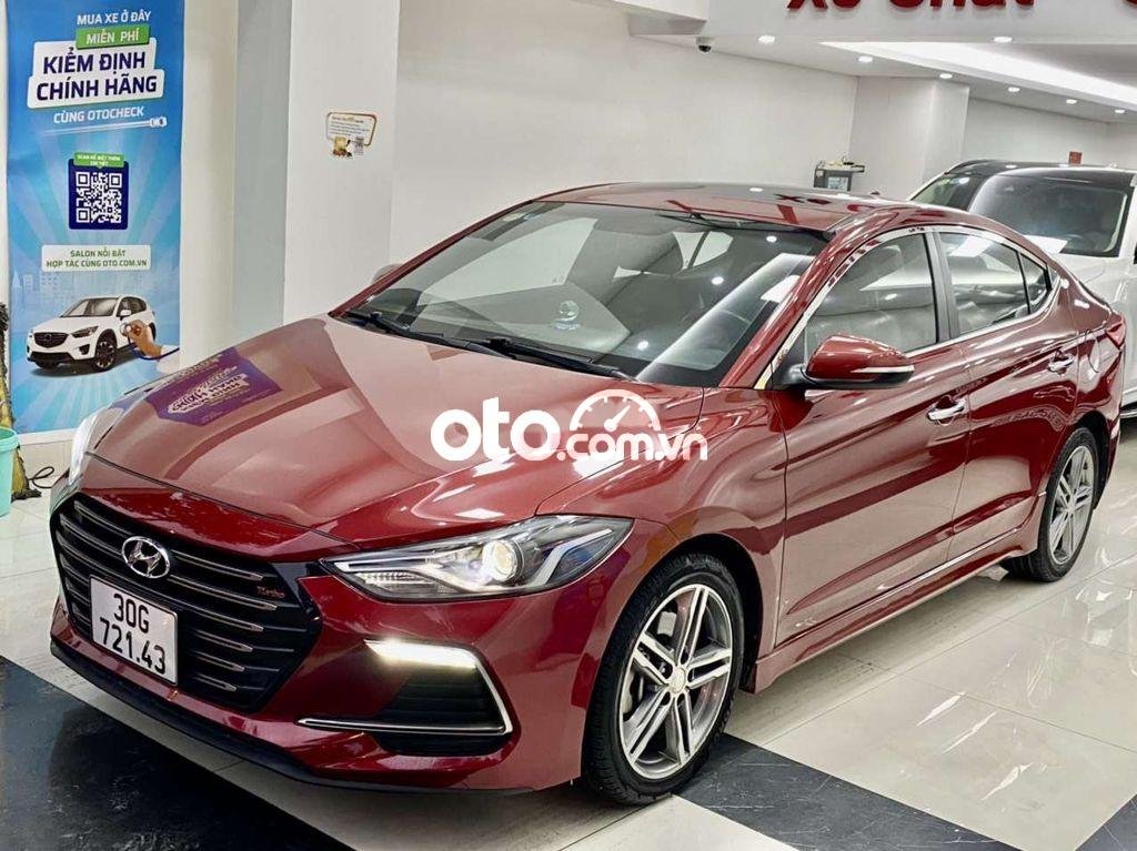 Hyundai Elantra 2018 - Bán xe Hyundai Elantra 1.6AT sản xuất 2018, màu đỏ