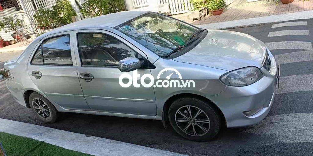 Toyota Vios 2003 - Bán xe Toyota Vios sản xuất 2003, màu bạc, nhập khẩu nguyên chiếc 