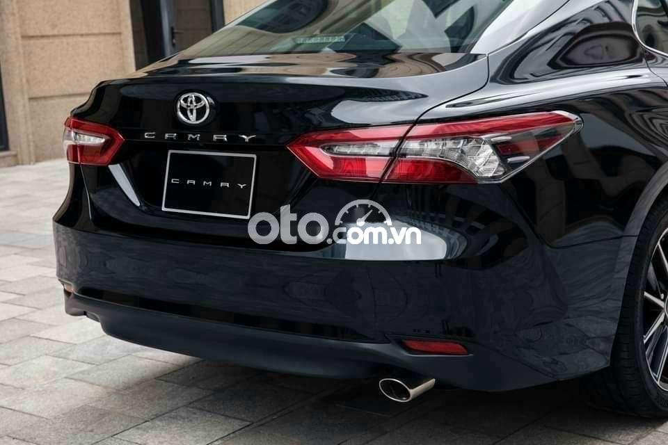 Toyota Camry 2022 - Bán Toyota Camry năm sản xuất 2022, màu đen