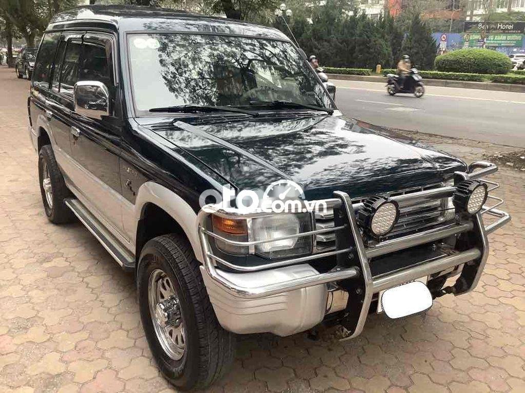 Mitsubishi Pajero 2001 - Bán ô tô Mitsubishi Pajero sản xuất 2001, màu xanh lam, nhập khẩu  