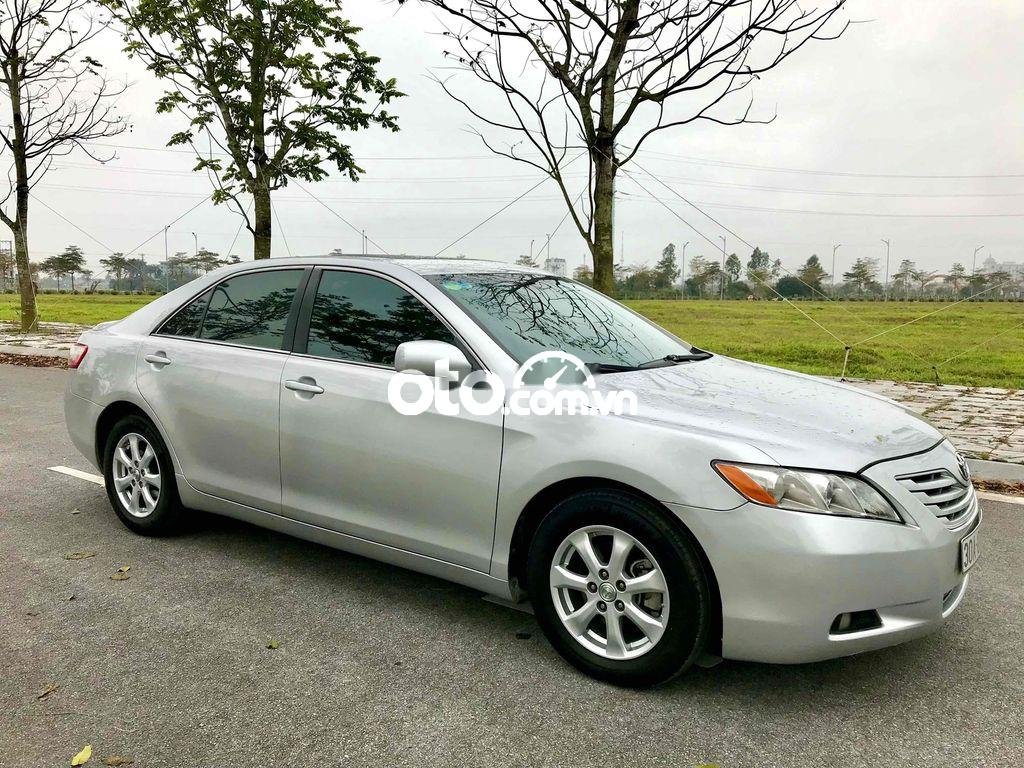 Toyota Camry 2008 - Bán xe Toyota Camry 2.0E năm sản xuất 2008, màu bạc, nhập khẩu