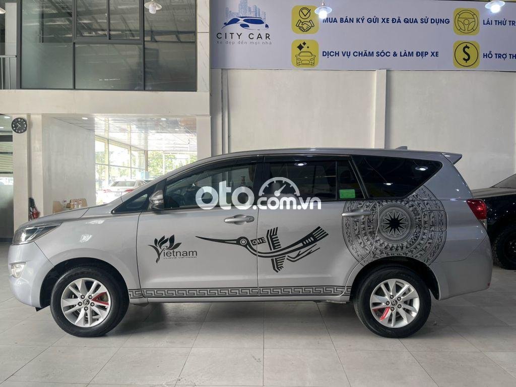 Toyota Innova 2019 - Bán Toyota Innova 2.0G năm 2019, màu bạc