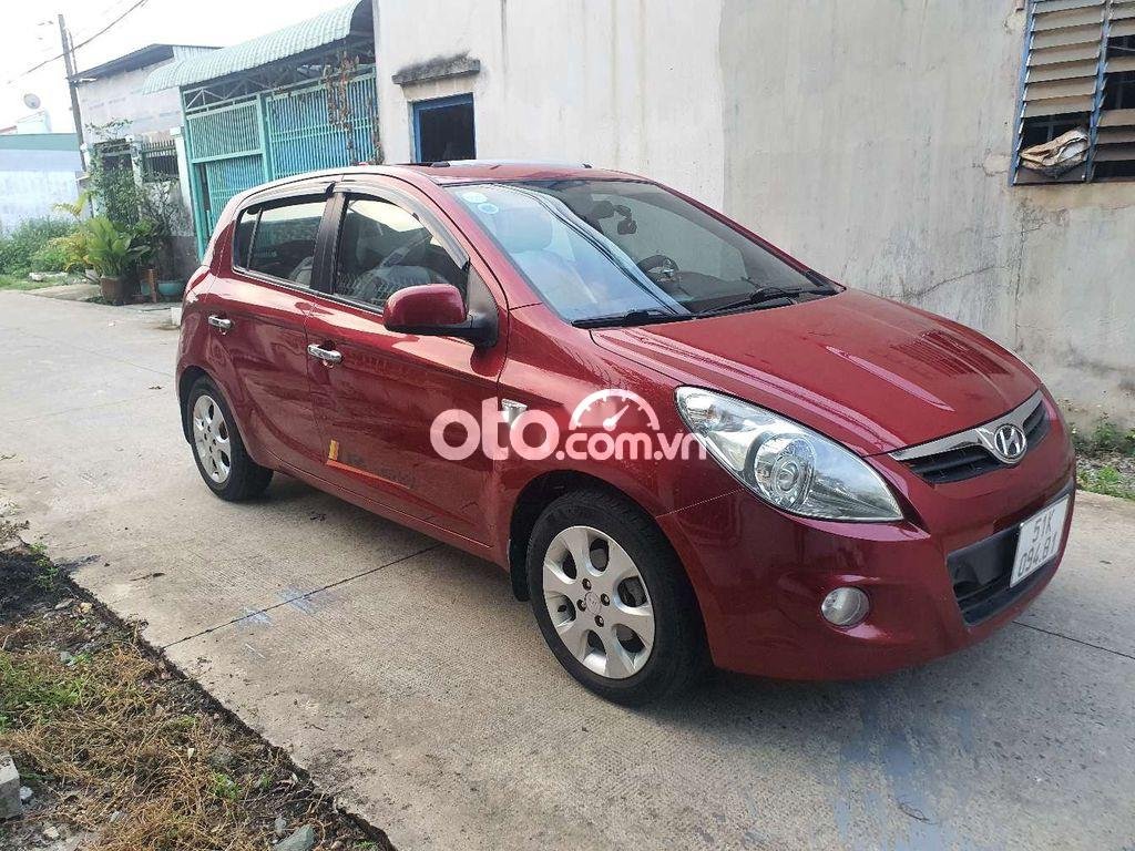 Hyundai i20 2010 - Bán Hyundai i20 sản xuất năm 2010, màu đỏ, xe nhập