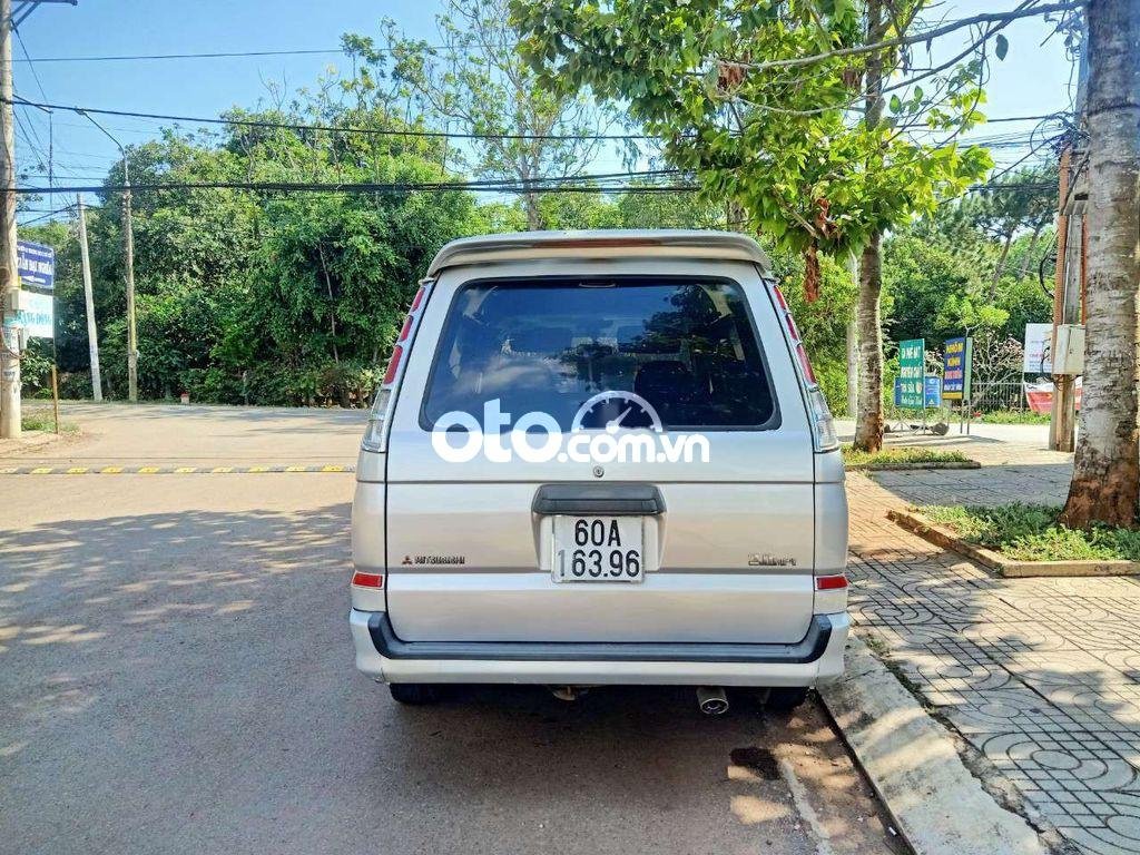 Mitsubishi Jolie 2004 - Bán Mitsubishi Jolie năm sản xuất 2004, màu bạc, nhập khẩu nguyên chiếc 