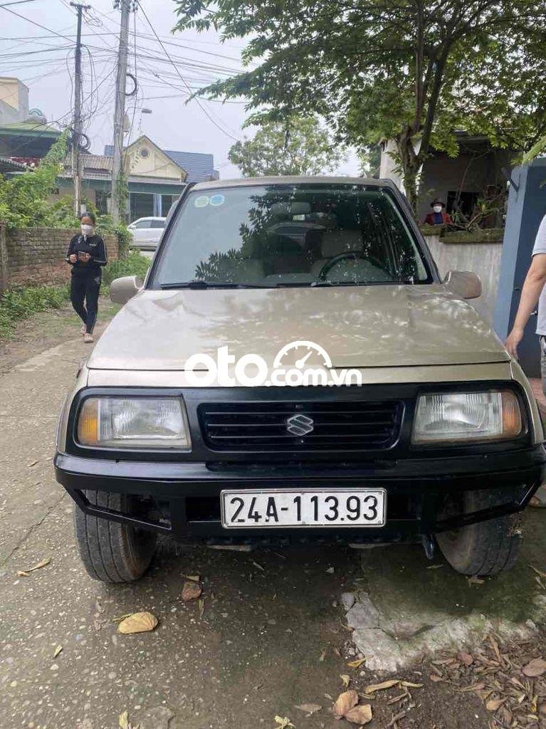 Suzuki Vitara 2004 - Cần bán xe Suzuki Vitara JLX năm sản xuất 2004, màu vàng cát