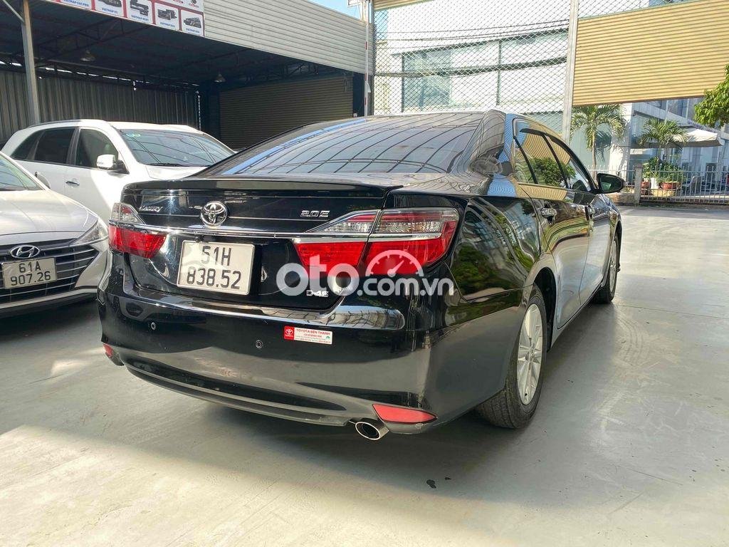 Toyota Camry 2015 - Cần bán xe Toyota Camry 2.0E sản xuất 2015, màu đen