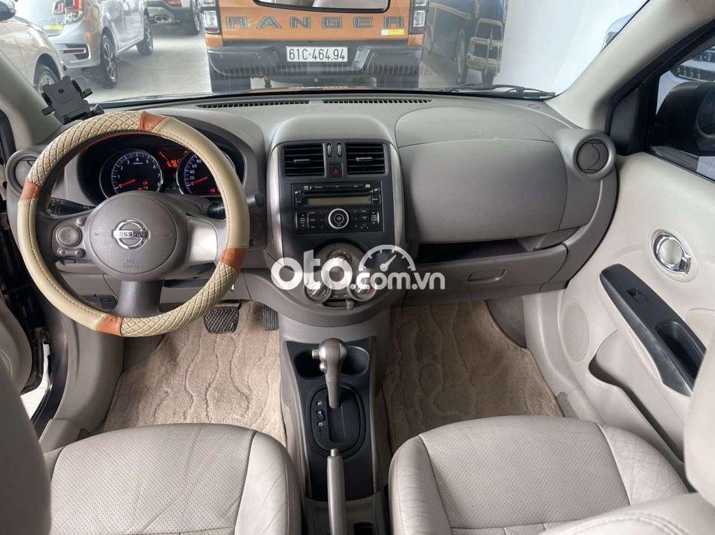 Nissan Sunny 2013 - Bán Nissan Sunny 1.5AT năm sản xuất 2013, màu xám giá cạnh tranh