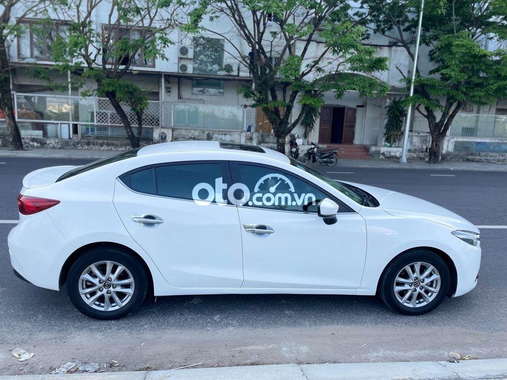 Mazda 3 2018 - Bán Mazda 3 năm 2018, màu trắng, nhập khẩu nguyên chiếc, giá 555tr