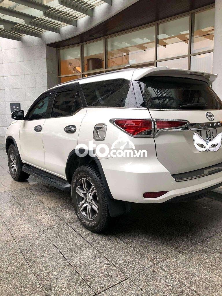 Toyota Fortuner 2019 - Bán Toyota Fortuner năm 2019, màu trắng còn mới