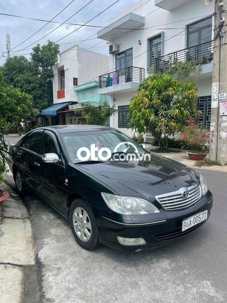 Toyota Camry 2002 - Cần bán Toyota Camry 2.4G năm sản xuất 2002, màu đen, giá 265tr