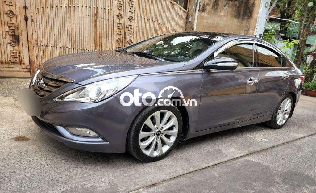 Hyundai Sonata 2012 - Bán Hyundai Sonata năm sản xuất 2012, màu xám, nhập khẩu còn mới