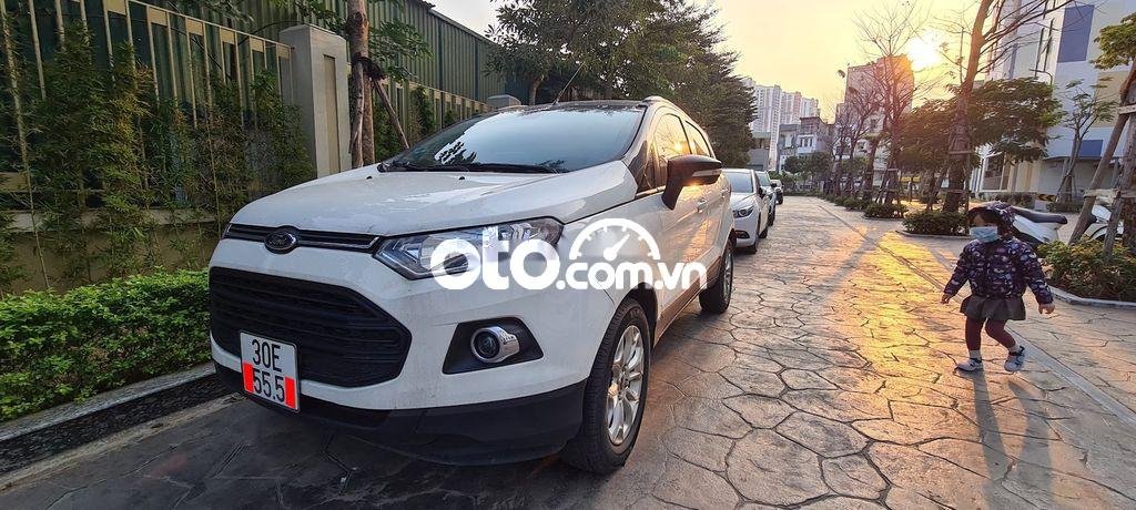 Ford EcoSport 2016 - Xe Ford EcoSport sản xuất 2016, màu trắng còn mới, giá tốt