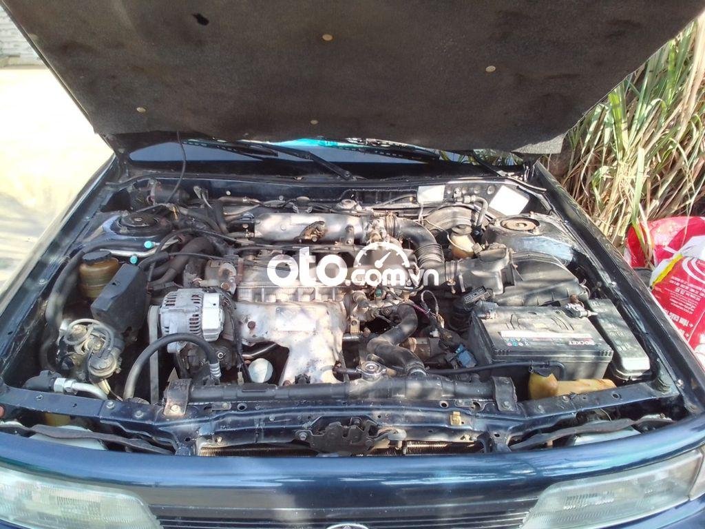 Toyota Camry 1987 - Bán Toyota Camry LE 2.4 sản xuất 1987, màu xanh lam, nhập khẩu xe gia đình, giá tốt