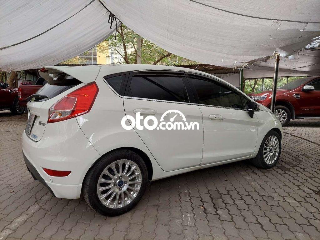 Ford Fiesta 2014 - Cần bán xe Ford Fiesta 1.0 sản xuất 2014, màu trắng