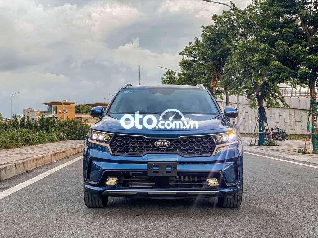 Kia Sorento 2022 - Bán Kia Sorento 2.2D Deluxe sản xuất 2022, màu xanh lam, giá tốt