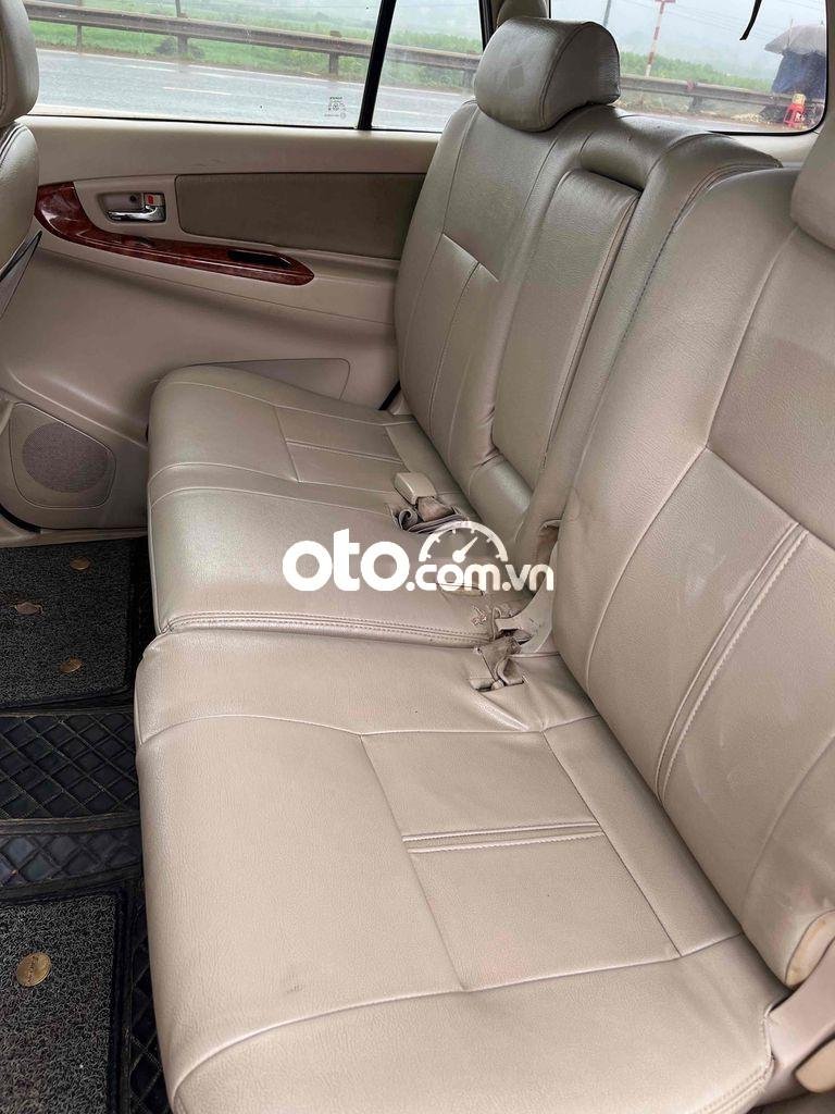 Toyota Innova 2008 - Cần bán lại xe Toyota Innova 2.0G sản xuất năm 2008, màu bạc