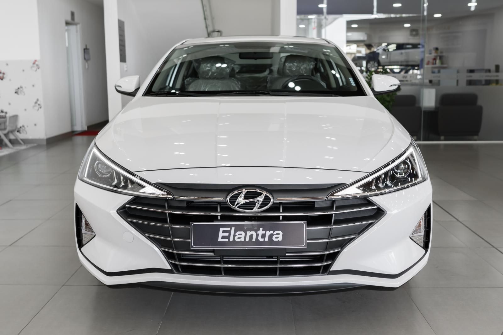 Hyundai Elantra 2022 - Bán xe Hyundai Elantra 1.6 AT năm 2022