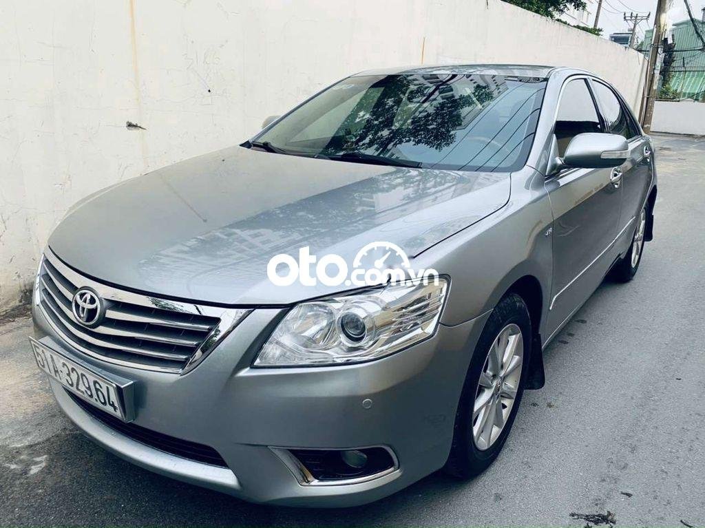 Toyota Camry 2012 - Cần bán Toyota Camry 2.4G năm 2012