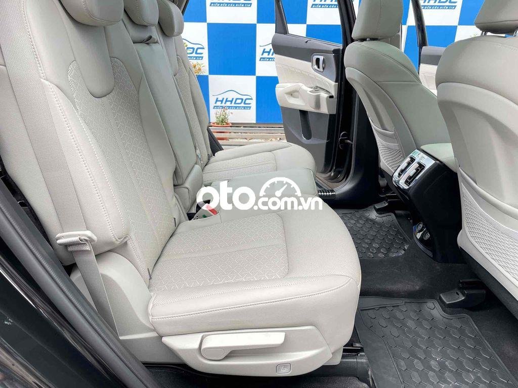 Kia Sorento 2021 - Cần bán Kia Sorento Luxury Diesel năm 2021, màu đen