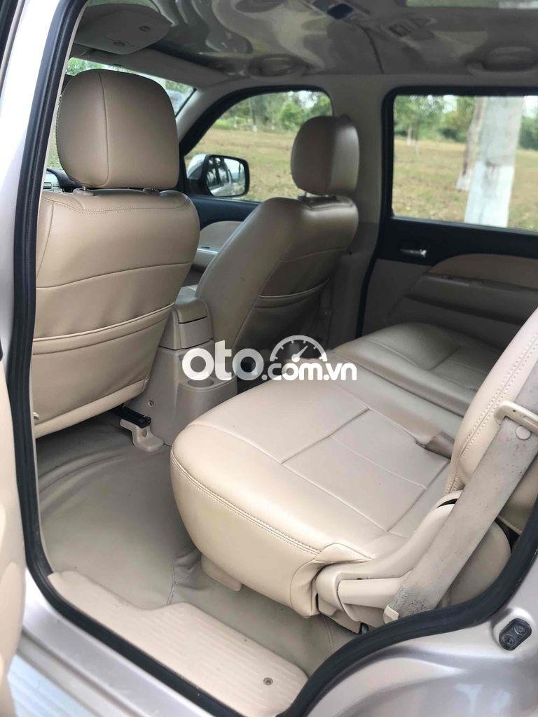 Ford Everest 2009 - Cần bán Ford Everest sản xuất năm 2009, màu vàng, nhập khẩu