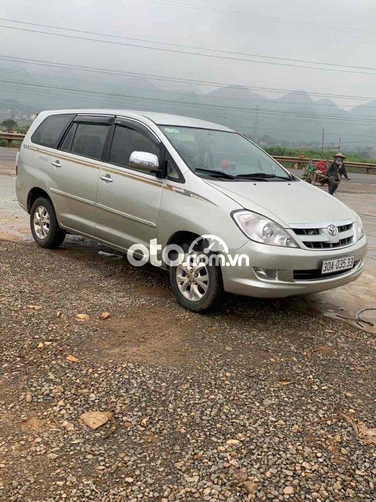 Toyota Innova 2008 - Bán Toyota Innova 2.0G sản xuất năm 2008, màu bạc, giá tốt